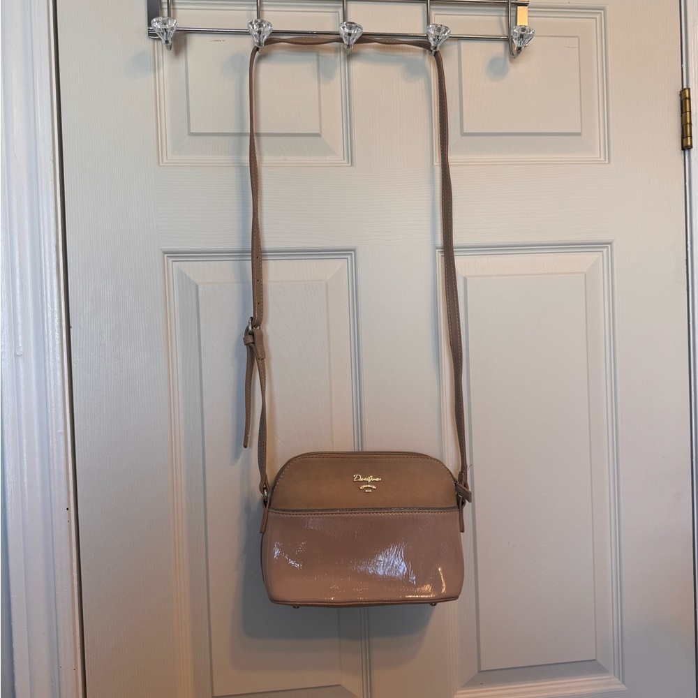 Chic Crossbody Bag in Taupe